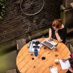 Как нанять команду разработчиков игр: специалисты, платформы и риски unsplash_1217.jpg